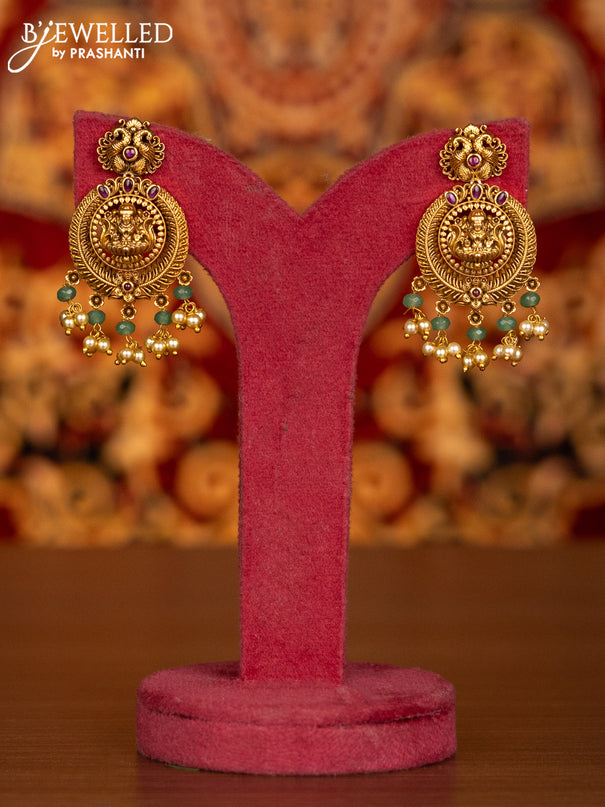 Antique necklace lakshmi pendant with pink kemp stones and pearl hangings