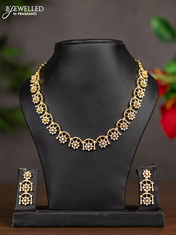 Zircon necklace with cz stones in gold finish