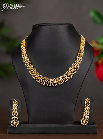 Zircon necklace with cz stones in gold finish