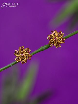 Antique earring with ruby stones