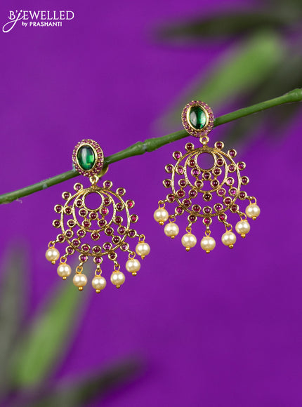 Antique earring with kemp stones and pearl hangings