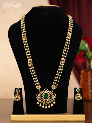 Pearl necklace with emerald & cz stones and pearl hangings