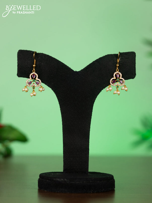 Attigai necklace with floral pendant in kemp ,white and pearl hanging