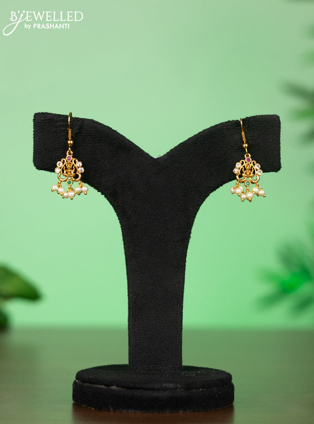 Attigai necklace with lakshmi pendant in kemp stones and pearl hanging