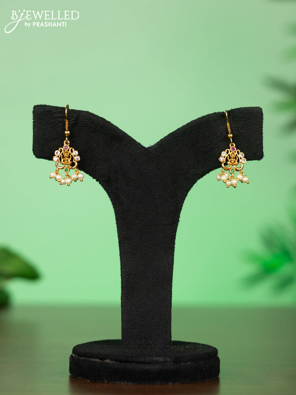 Attigai necklace with lakshmi pendant in kemp stones and pearl hanging