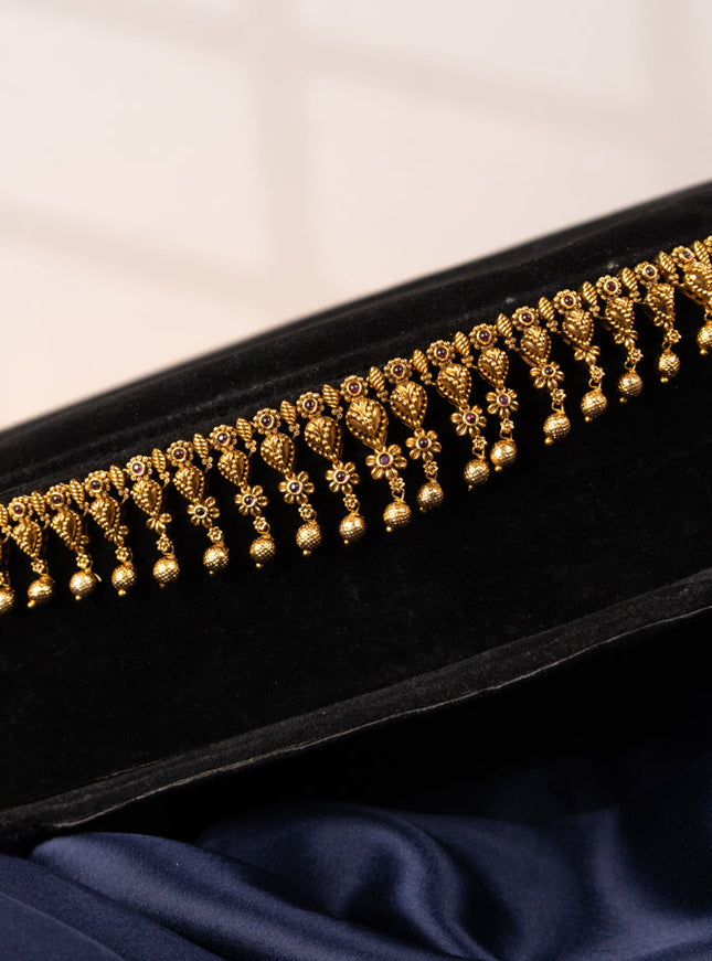 Antique hip chain floral design with pink kemp stones and golden beads hangings