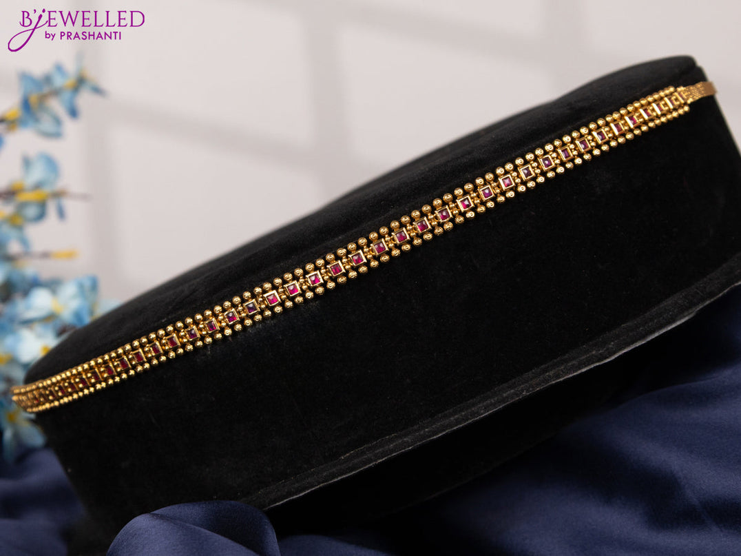 Antique hip chain with simple design and pink kemp stones