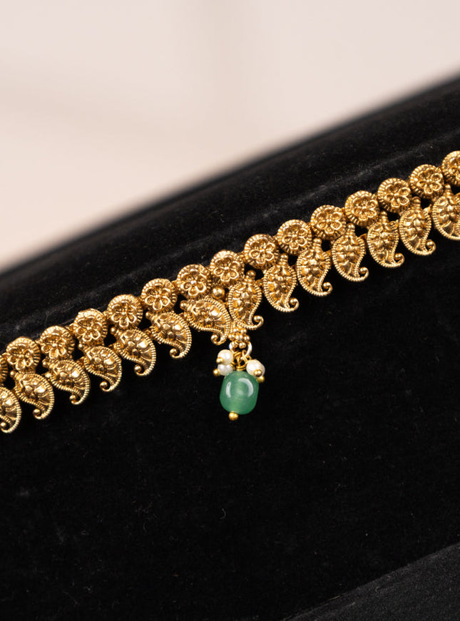 Antique hip chain with manga pattern and hangings