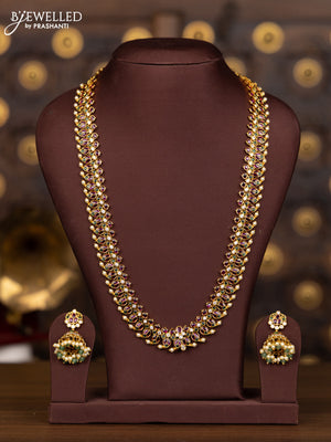 Antique haaram with leaf deisgn in multicolor kemp stones and pearl hanging