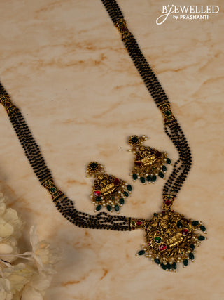 Mangalsutra long lakshmi pendant with kemp stones and pearl & green beads hangings