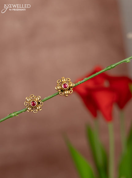 Antique earring floral deisgn in red kemp stone