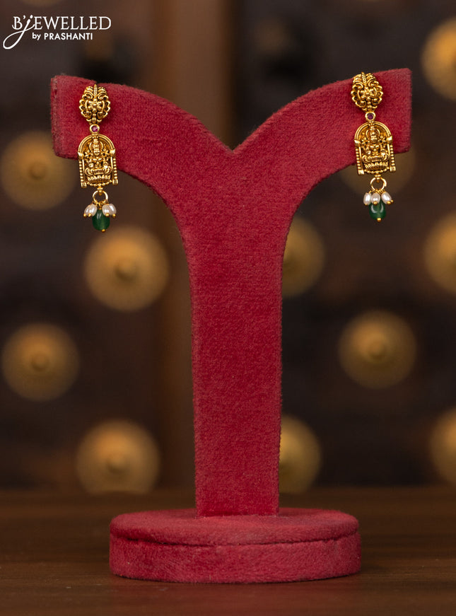 Antique necklace with lakshmi kasu design and kemp stones