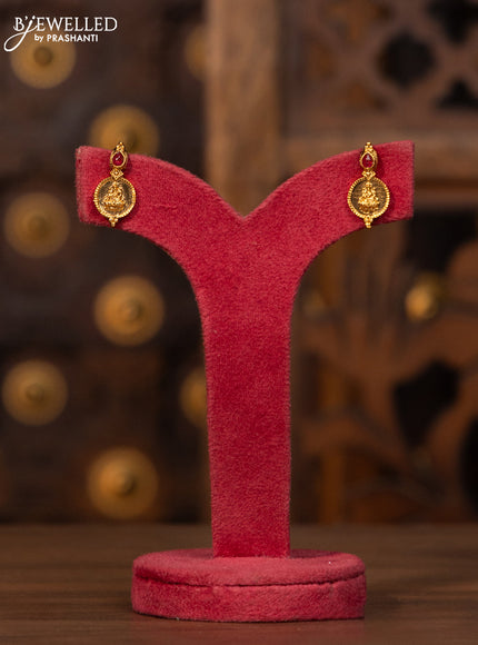 Antique necklace with lakshmi kasu design and kemp stones