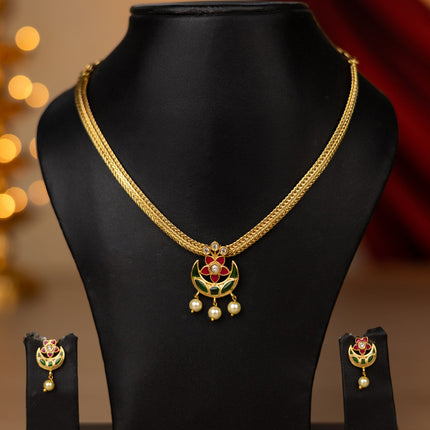 Collection image for: Antique Attigai Necklace