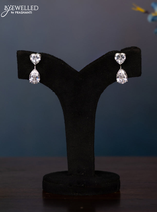 Zircon necklace tear drop design with combination of small and big stones