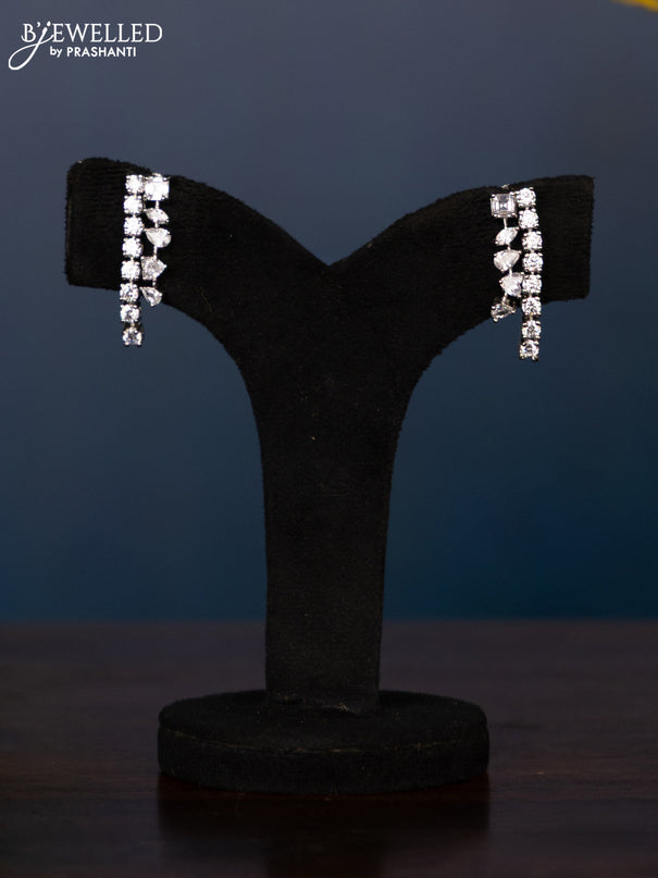 Zircon necklace four layer arranged in ascending order