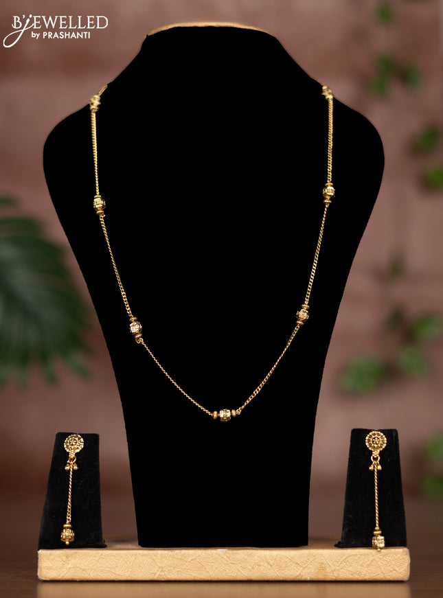Antique chain with simple design