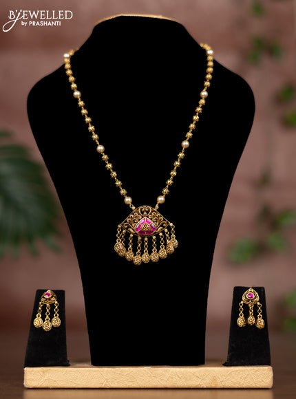 Antique chain with pink jadau stones and hangings