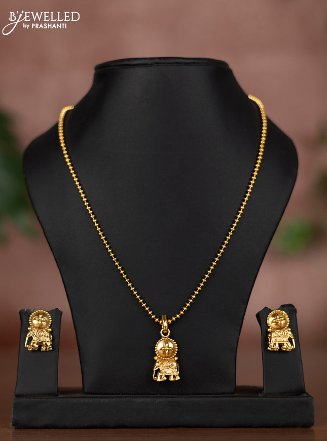 Antique chain with elephant pendant