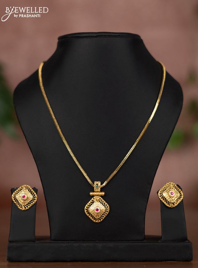 Antique chain with kemp and cz stones
