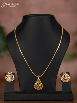 Antique chain with peacock design and kemp stones
