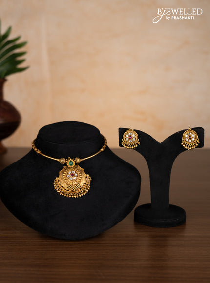 Antique ring type choker with kemp & kundan stones and golden beads hangings