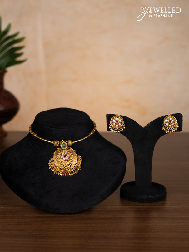 Antique ring type choker with kemp & kundan stones and golden beads hangings