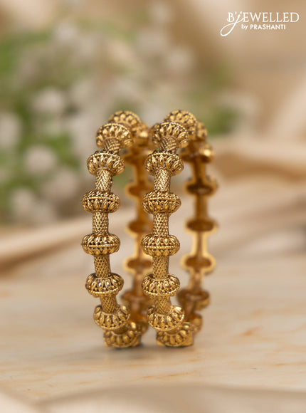 Antique screw type bangles with simple design