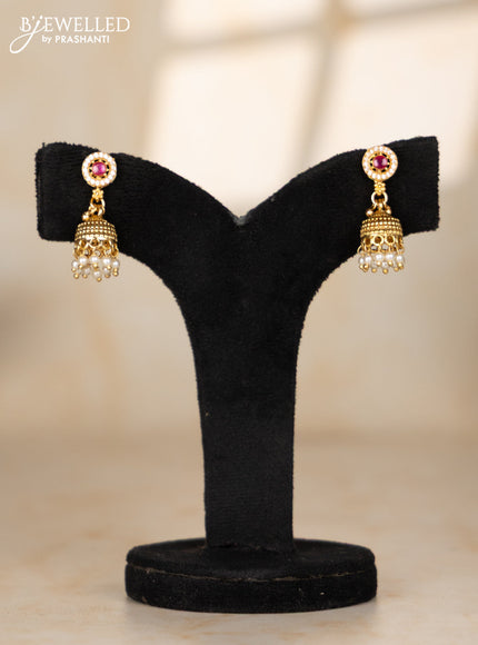 Pearl necklace with antique small round beads embedded in between the pearls