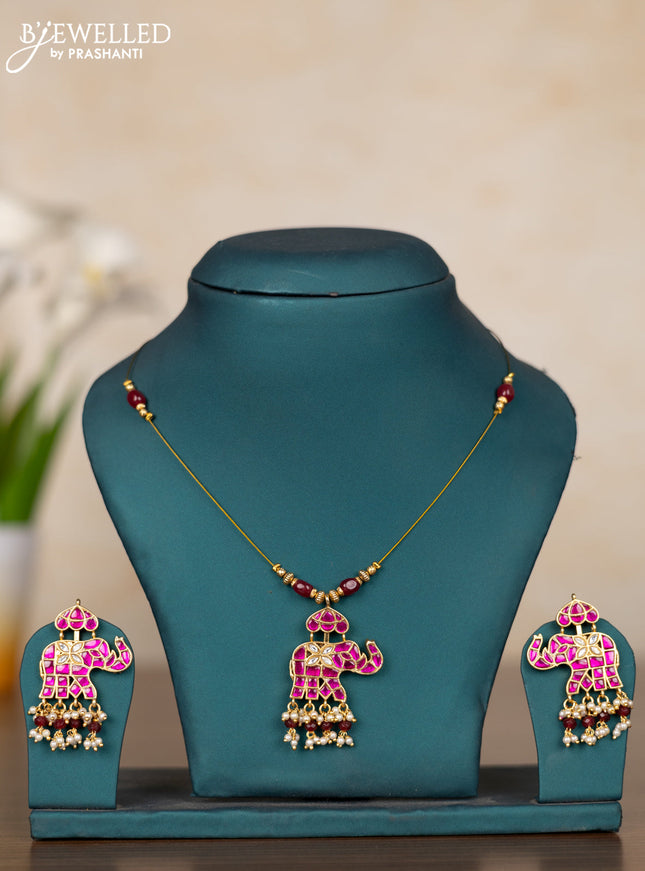 Invisible chain in elephant model with jadau kundan stones