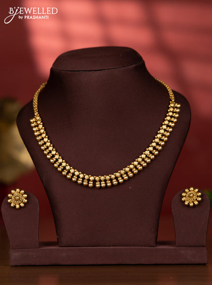 Antique necklace with floral design in fully gold plating