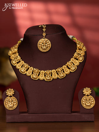 Antique necklace lakshmi design throughtout the neckline