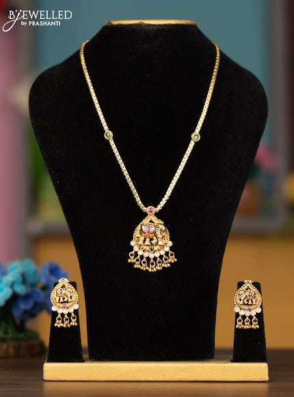 Antique chain with elephant design pendant in multicolor stones and gold beads hanging