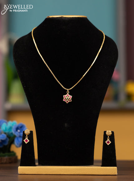 Antique chain with star deisgn pendant in jadau stones