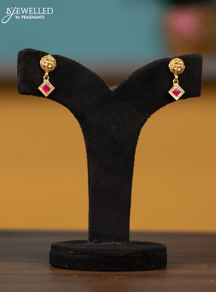 Antique chain with star deisgn pendant in jadau stones