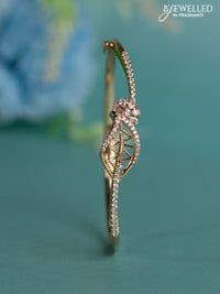 Rose gold bracelet with cz stones