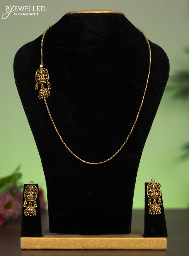 Antique mugappu chain lakshmi pendant with kundan stones and golden beads hangings