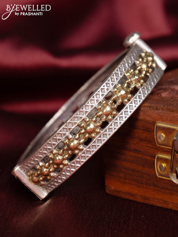 Oxidised bangle with kada type