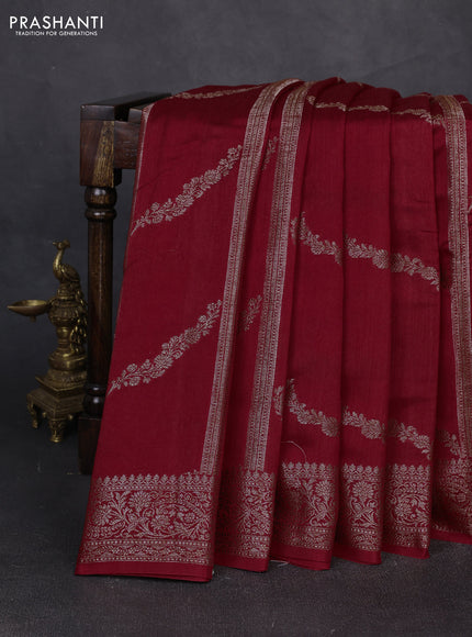 Banarasi semi matka silk saree red with allover thread & zari weaves and woven border