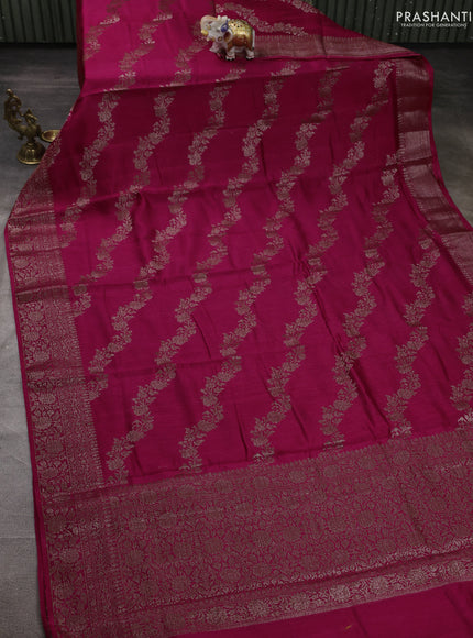 Banarasi semi matka silk saree pink with allover thread & zari weaves and woven border