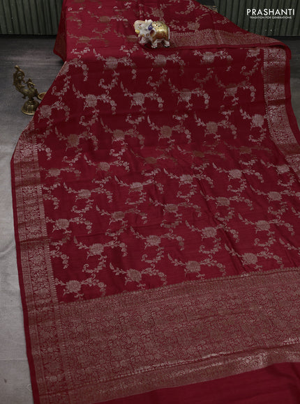 Banarasi semi matka silk saree red with allover thread & zari weaves and woven border