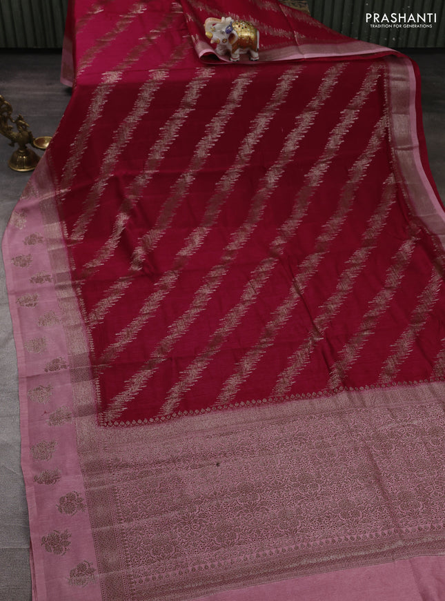 Banarasi semi matka silk saree dark pink and light pink with allover thread & zari zigzag weaves and woven butta border