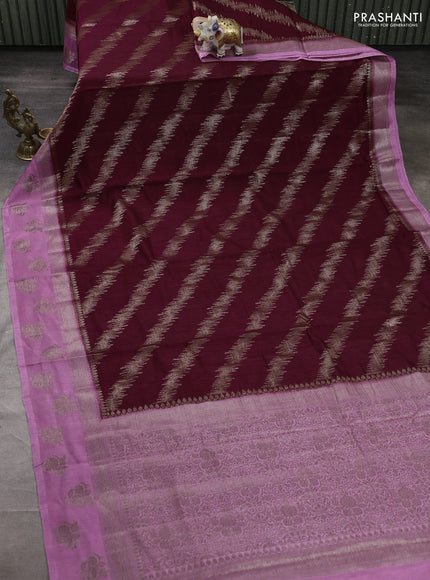 Banarasi semi matka silk saree deep maroon and mauve pink with allover thread & zari zigzag weaves and woven butta border