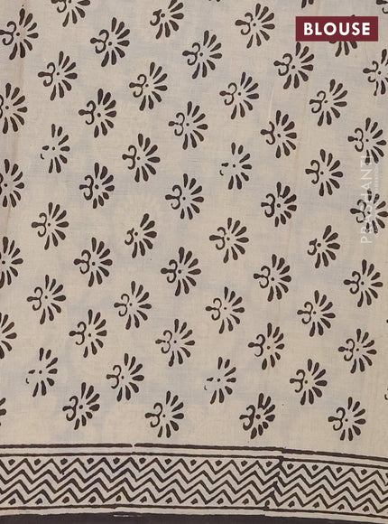 Jaipur cotton saree beige and blue with allover stripe pattern and long printed border