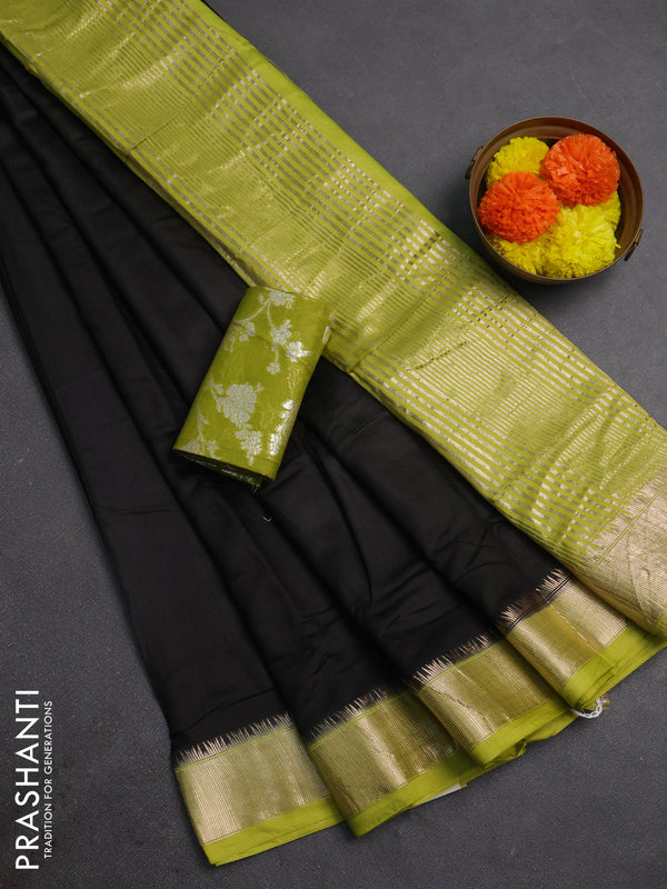 Black & Green Semi Mangalgiri Cotton Saree - Brocade Blouse