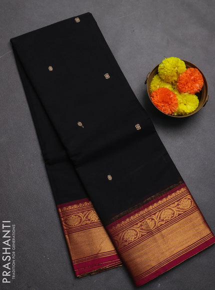 Chettinad cotton saree black and magenta pink with thread woven buttas and zari woven border