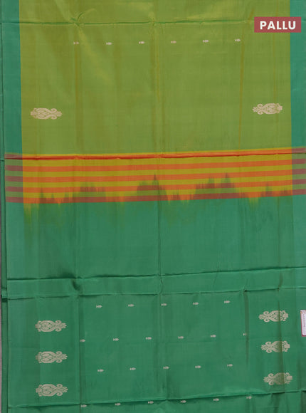 Banana pith saree light green and green with thread woven buttas and contrast border