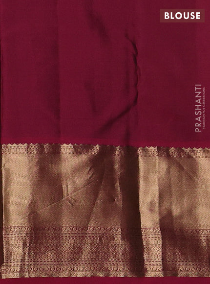 Pure kanchipuram silk saree green and wine shade with allover zari woven small checked pattern and long zari woven border