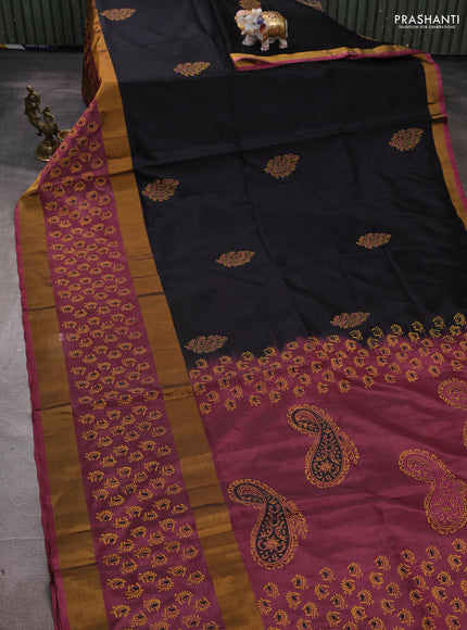 Uppada block printed silk saree black and onion pink with butta prints and long printed zari woven border