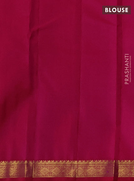 Pure kanchipuram silk saree pink with allver zari woven 1000 buttas and small zari woven border
